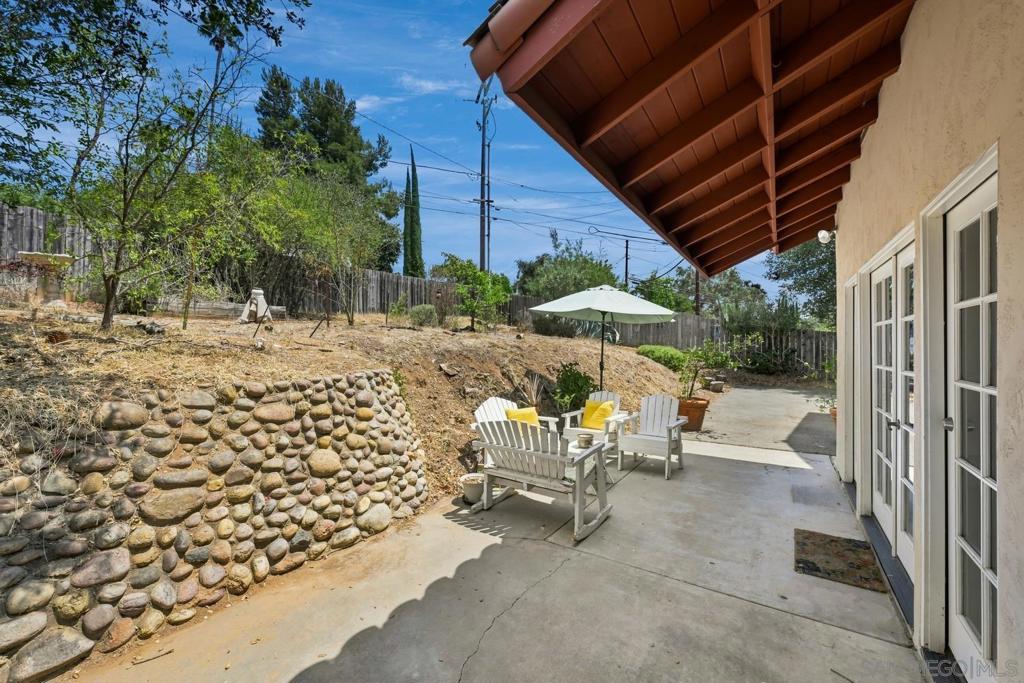 2744 Felicita Property Photo 24