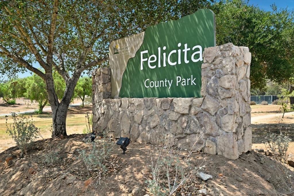 2744 Felicita Property Photo 30