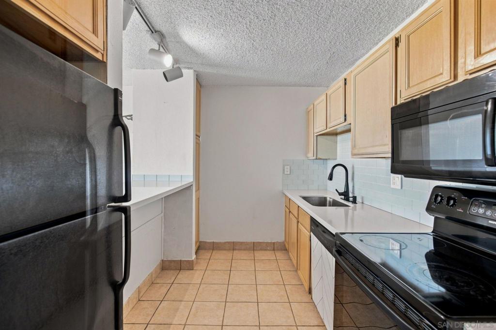 3050 Rue D'orleans 346 Property Photo 5