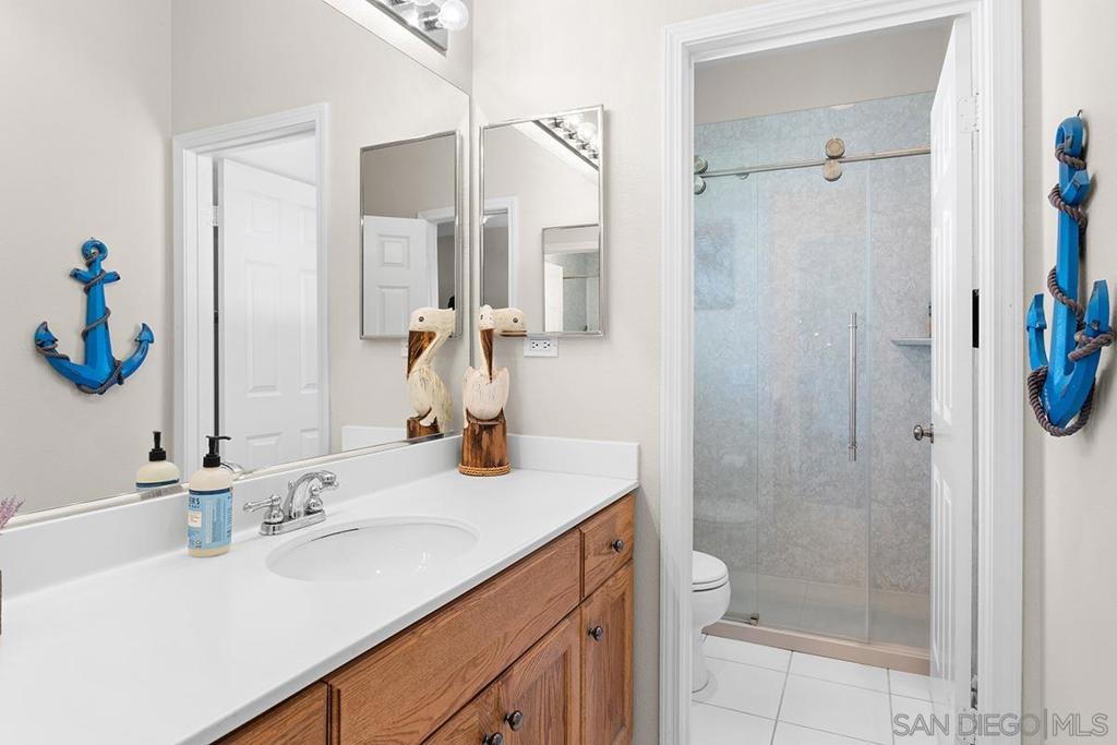 2340 Douglaston Glen Property Photo 40
