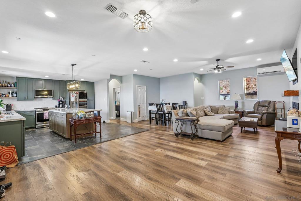 9608 Eucalyptus Property Photo
