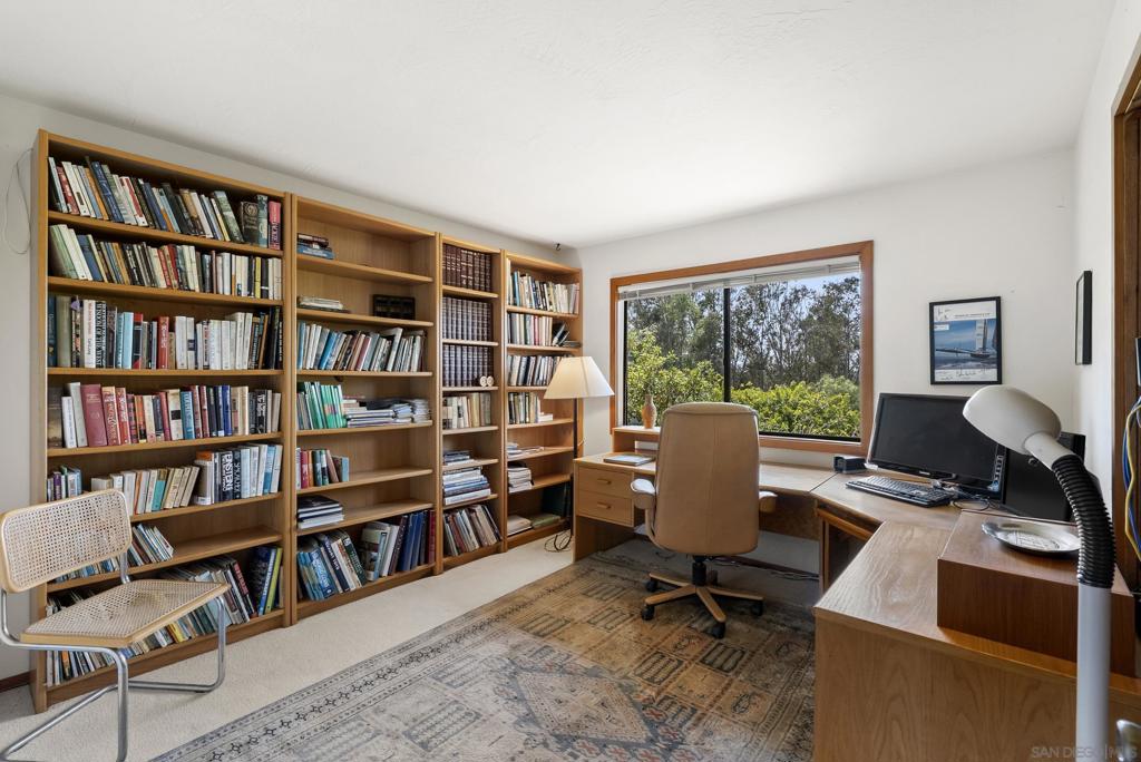 6015 Paseo Valencia Property Photo 14
