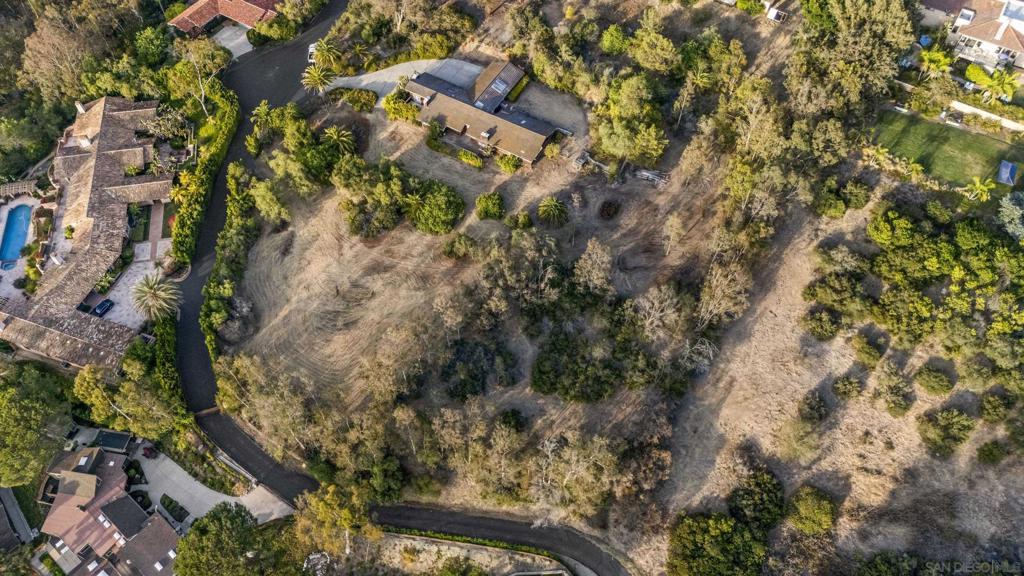 6015 Paseo Valencia Property Photo 21