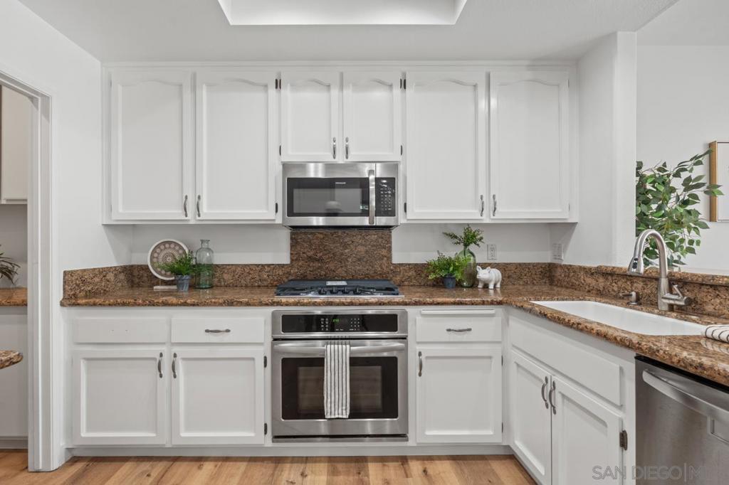 12636 Springbrook E Property Photo 14