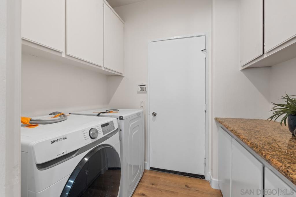12636 Springbrook E Property Photo 18
