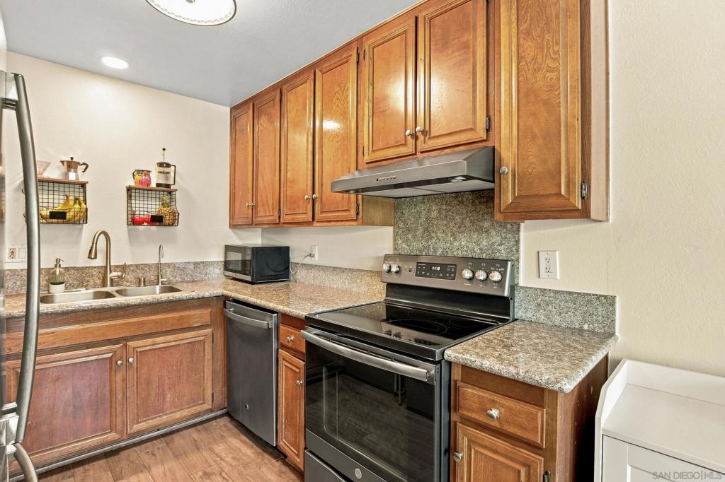 9645 Easter Way Property Photo 9