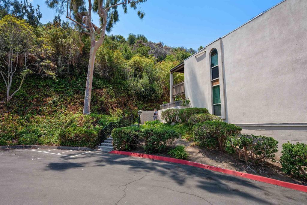 4851 Collwood Blvd B Property Photo 29