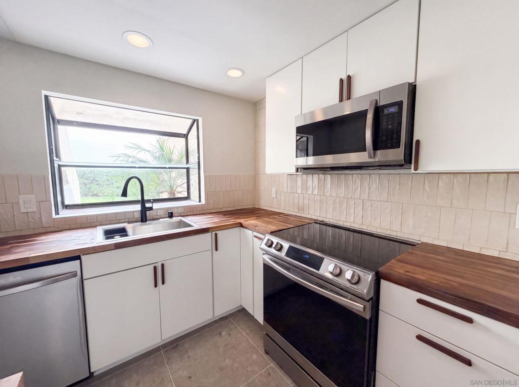 3625 Avocado Village 130 Property Photo 8