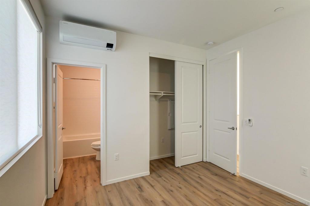 2054 58 N Highland Ave Property Photo 13