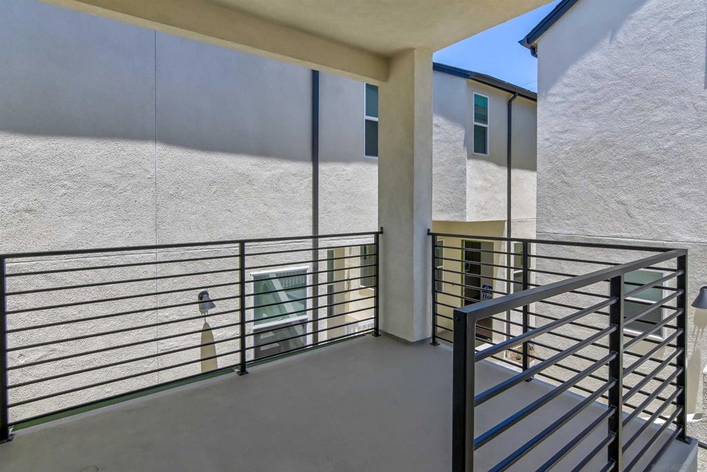 2054 58 N Highland Ave Property Photo 16