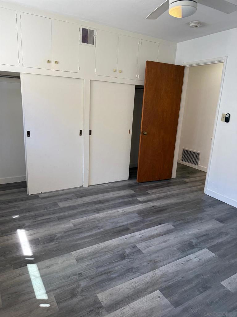 471 E Ave Property Photo 5