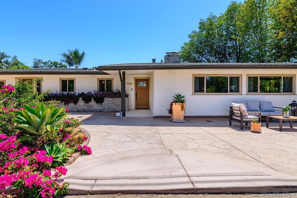 9165 San Juan Place Property Photo 4