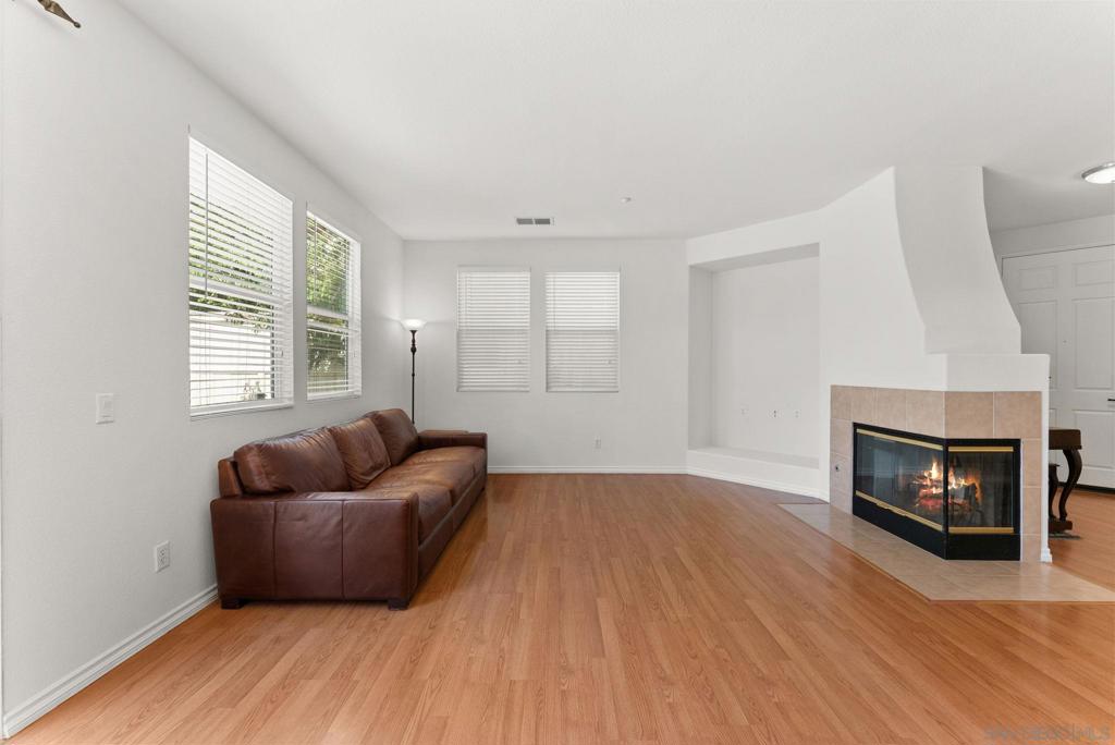 10086 Baylee Ln Property Photo 5