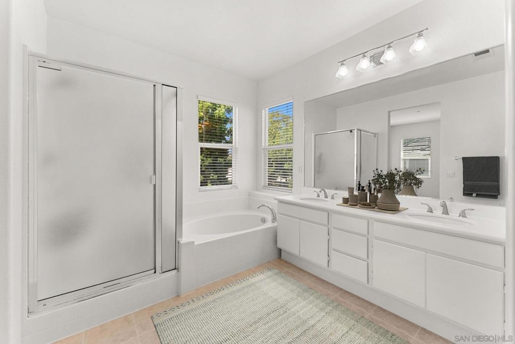 10086 Baylee Ln Property Photo 21