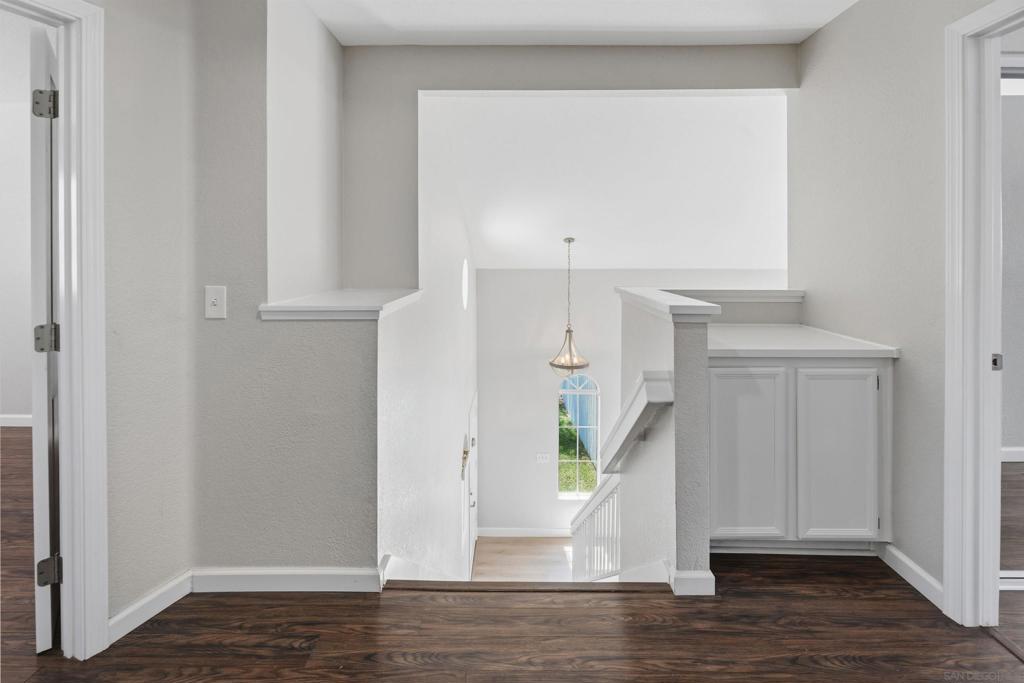 633 Thunder Gln Property Photo 19
