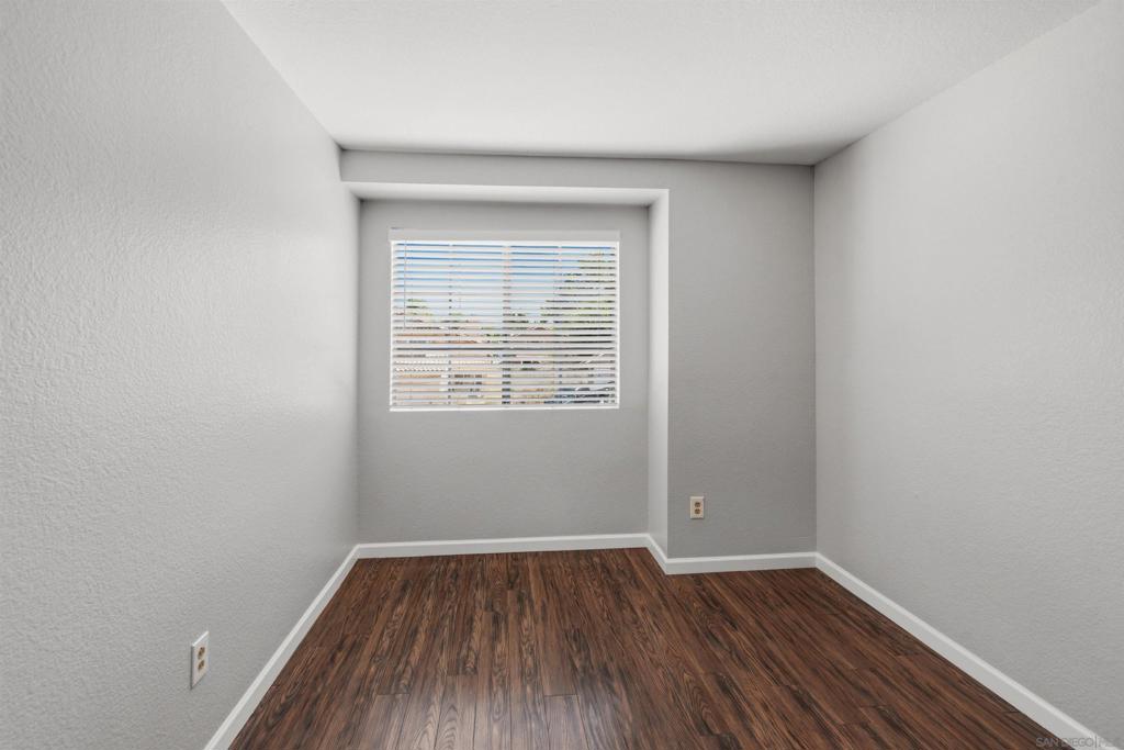 633 Thunder Gln Property Photo 26