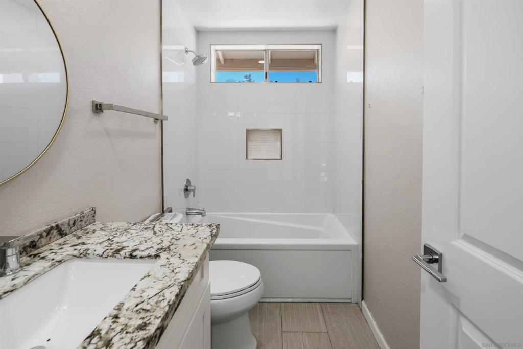 633 Thunder Gln Property Photo 28