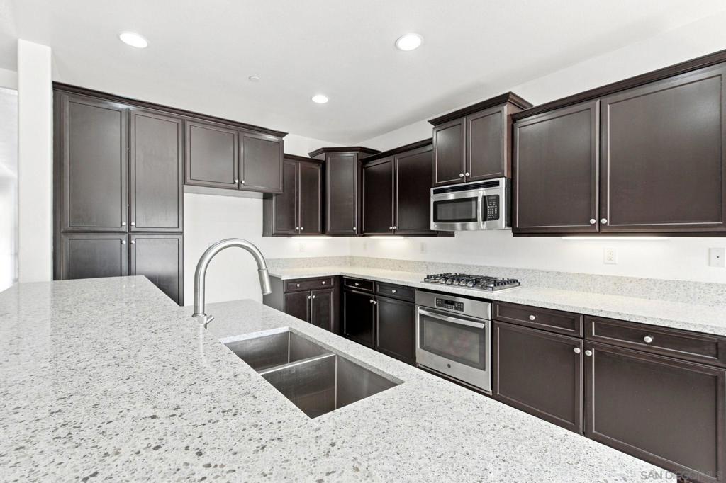 14195 Sun Valley Property Photo 10