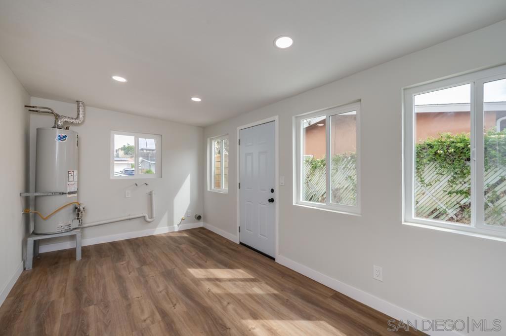 24 E Paisley Property Photo 12