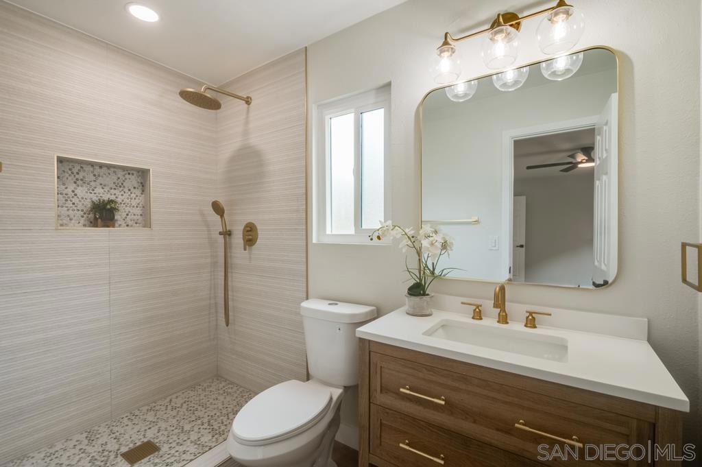 24 E Paisley Property Photo 17