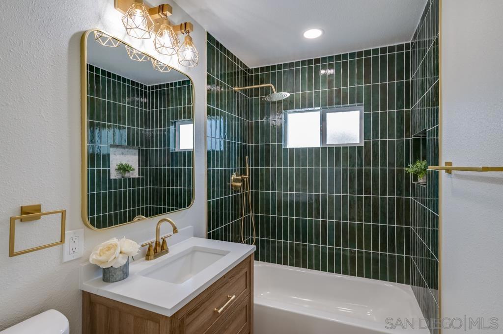 24 E Paisley Property Photo 22
