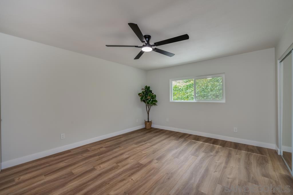 24 E Paisley Property Photo 25