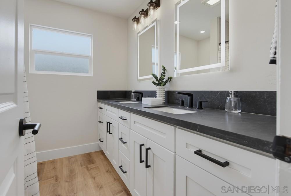 4978 80 73rd St Property Photo 18