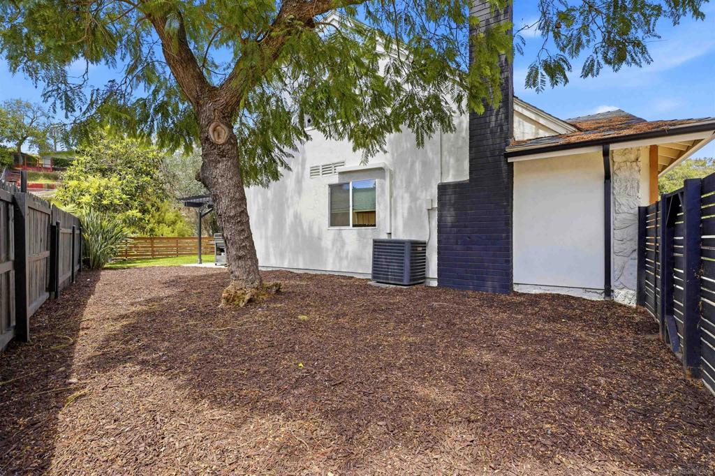 5476 Maisel Way Property Photo 19