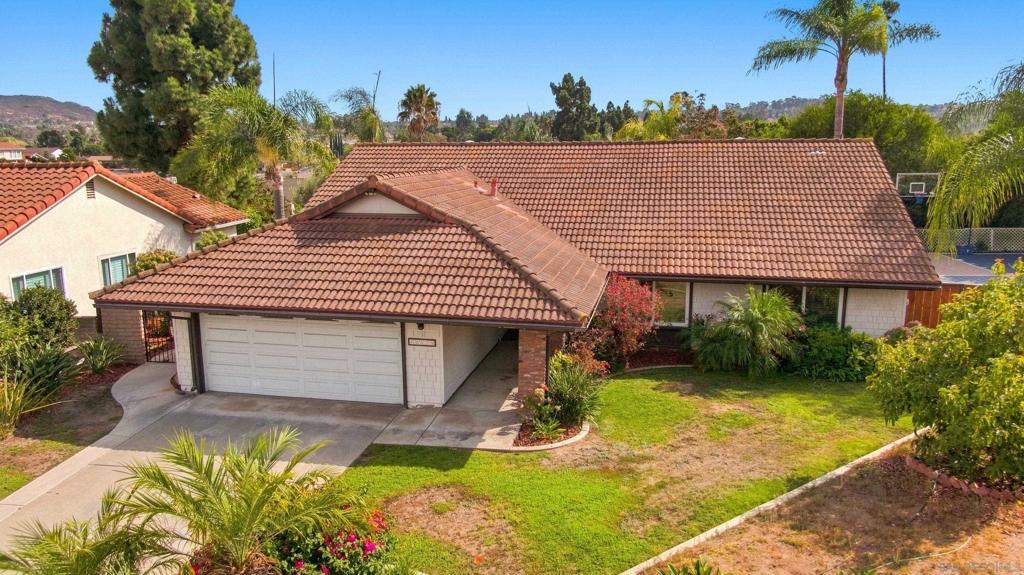 12579 Cresta Pl Property Photo 2