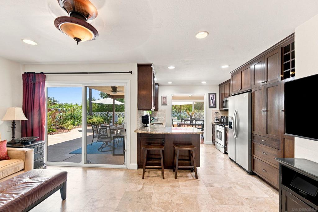 12579 Cresta Pl Property Photo 10