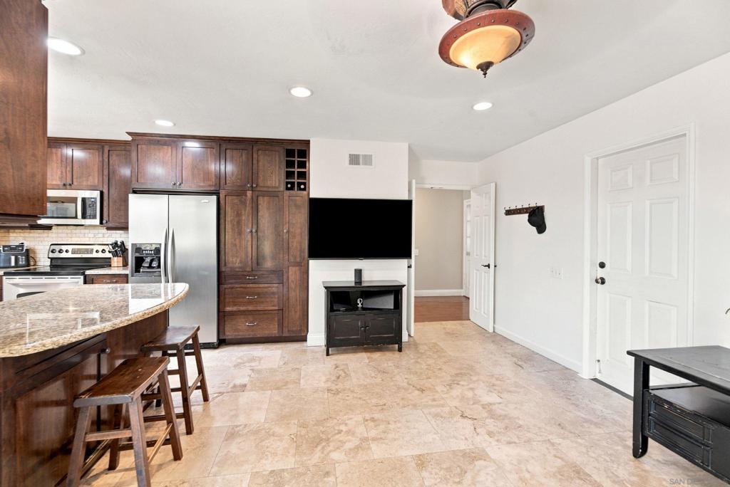 12579 Cresta Pl Property Photo 13