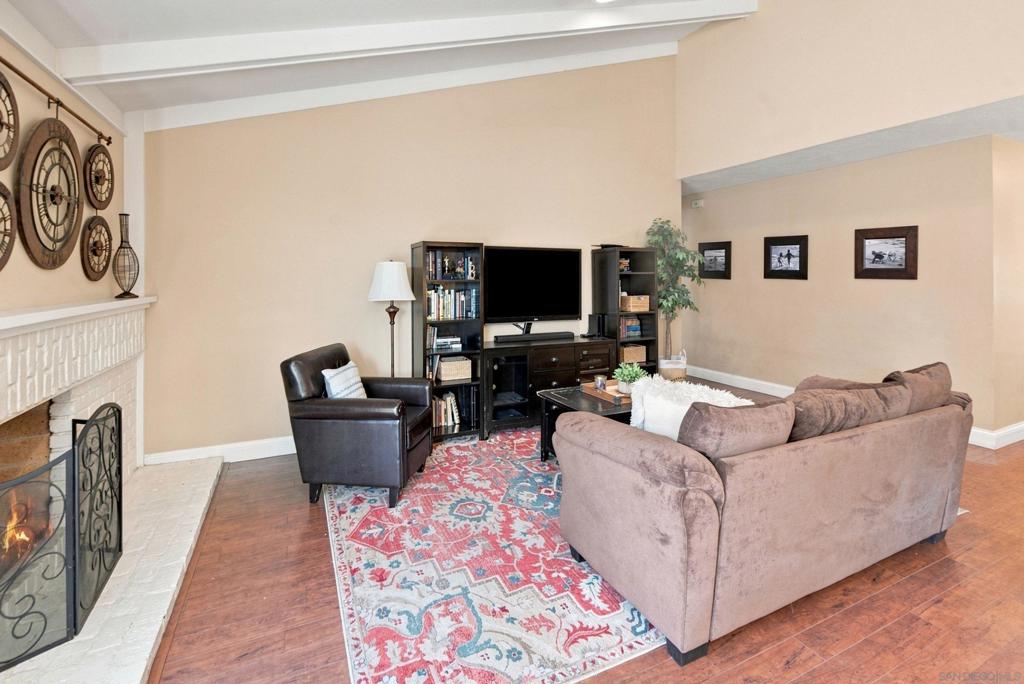 12579 Cresta Pl Property Photo 17