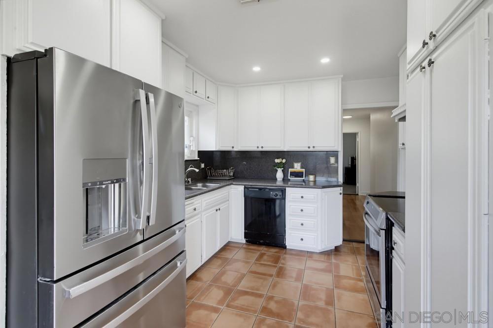 321 North Property Photo 18