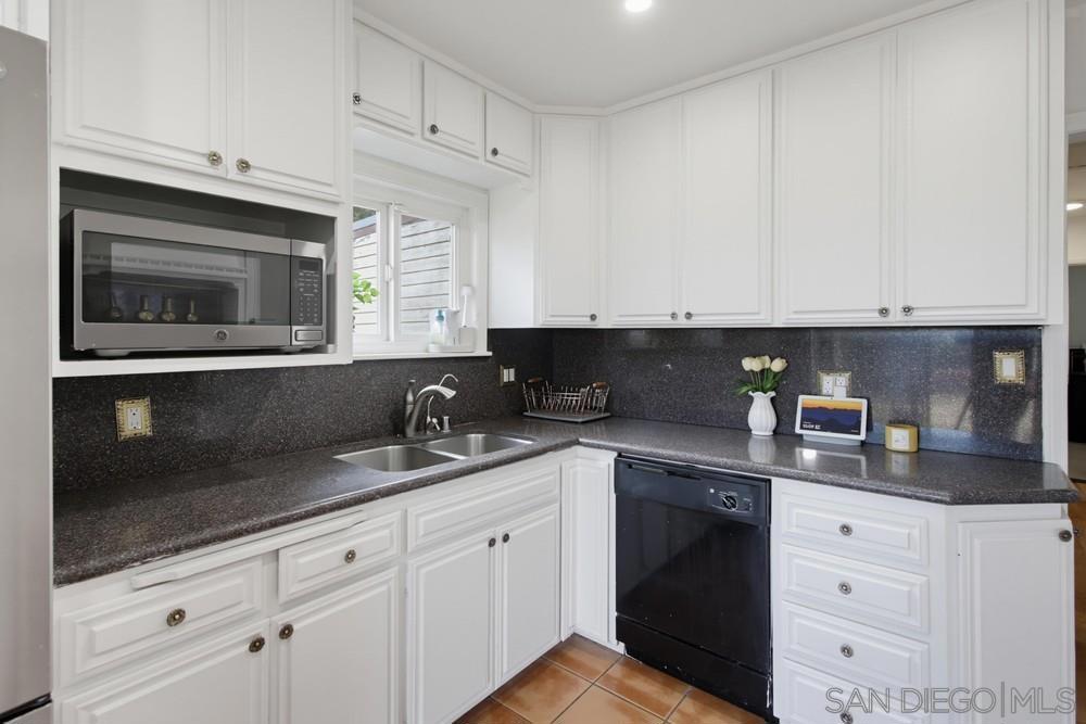 321 North Property Photo 19