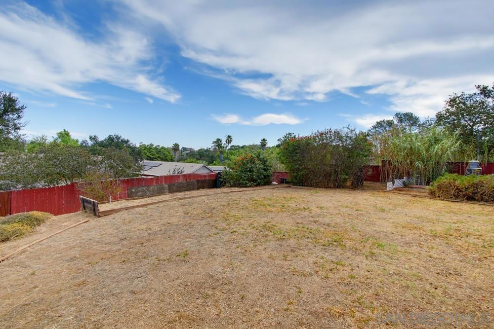 321 North Property Photo 38