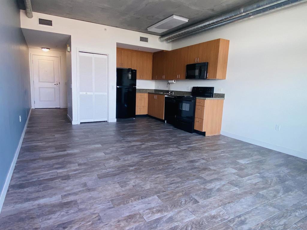 1080 Park Blvd 1209 Property Photo 7