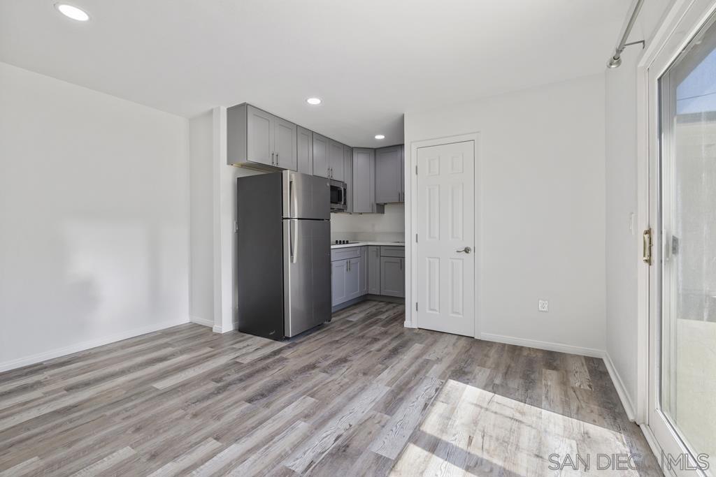 251 Sandstone Property Photo 4