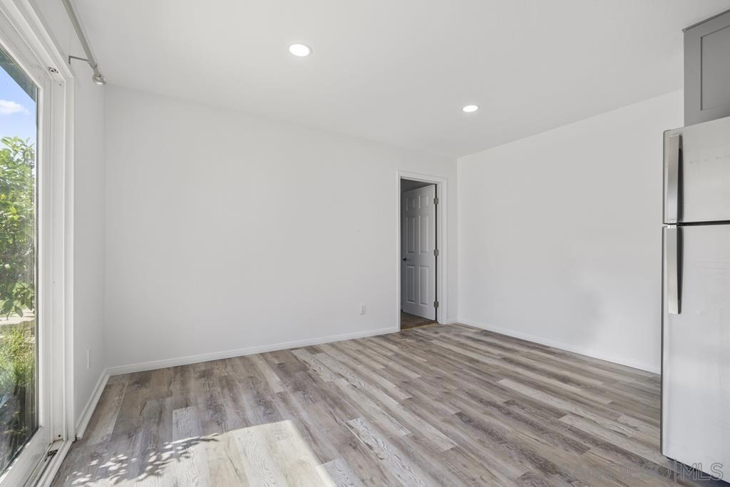 251 Sandstone Property Photo 8