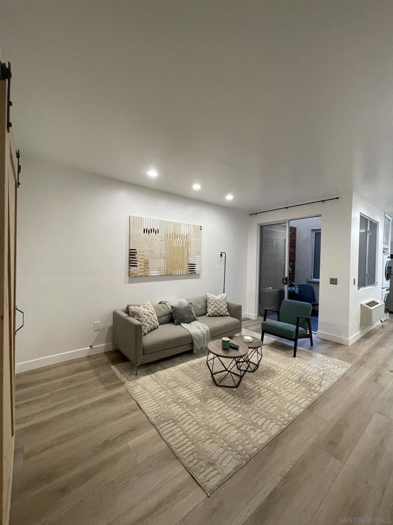 1601 Kettner 7 Property Photo 3