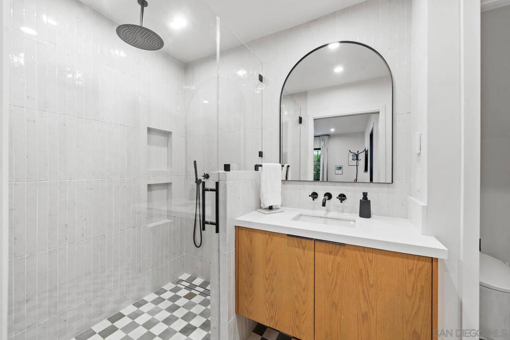 7372 Bishops Ln Property Photo 20