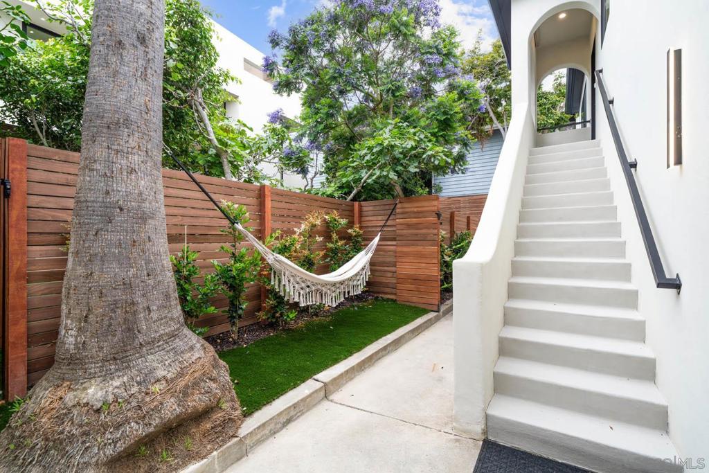 7374 Bishops Ln Property Photo 1