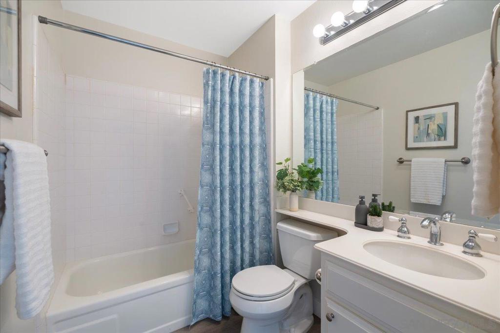 245 Fairlee Property Photo 19