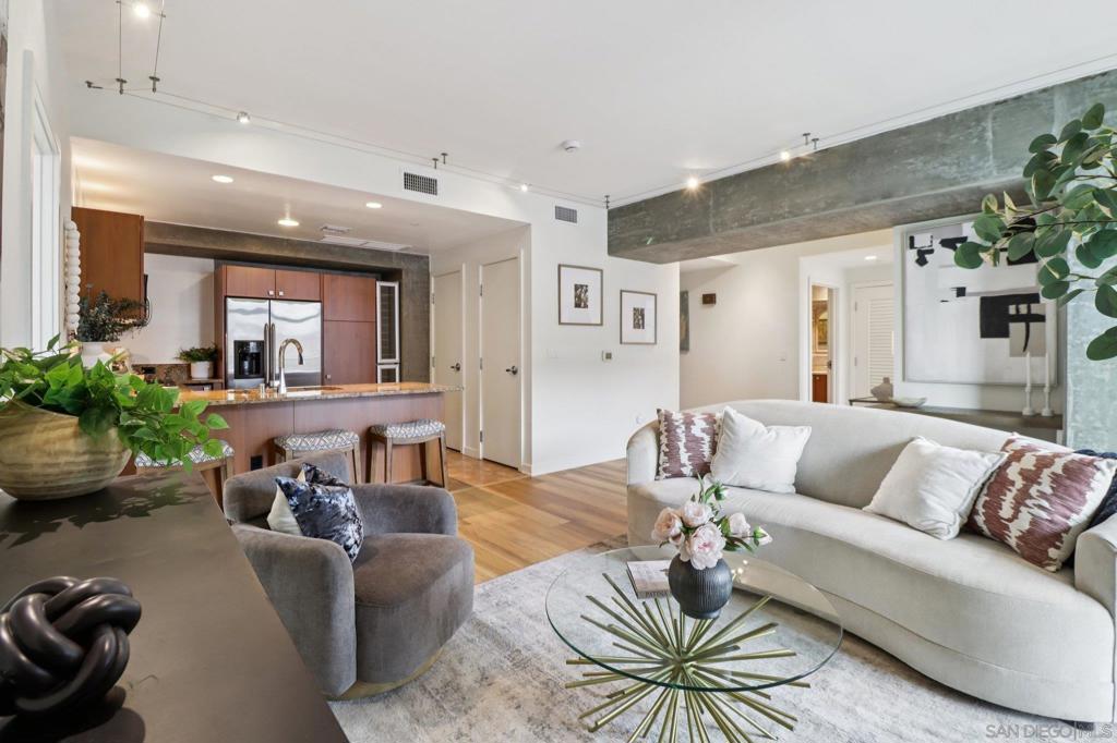 800 The Mark Lane 607 Property Photo 1