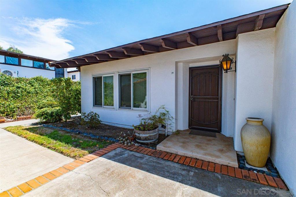 16577 Caminito Vecinos 19 Property Photo 1