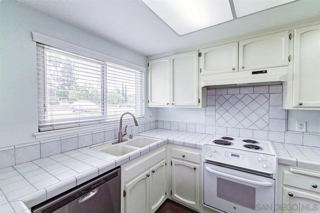 16577 Caminito Vecinos 19 Property Photo 13
