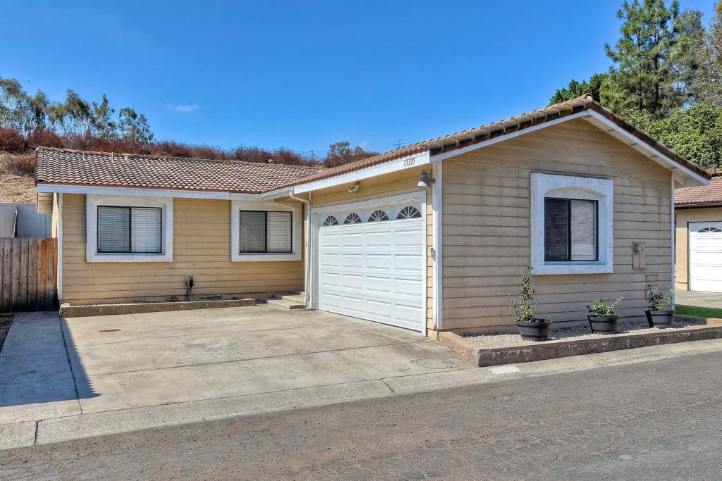 13335 Sneezy Ct. Property Photo 3