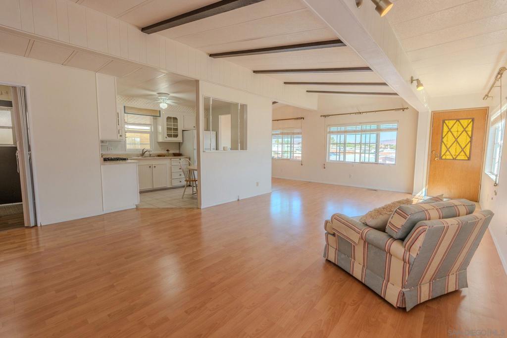 6 Oriole Ln Property Photo 1