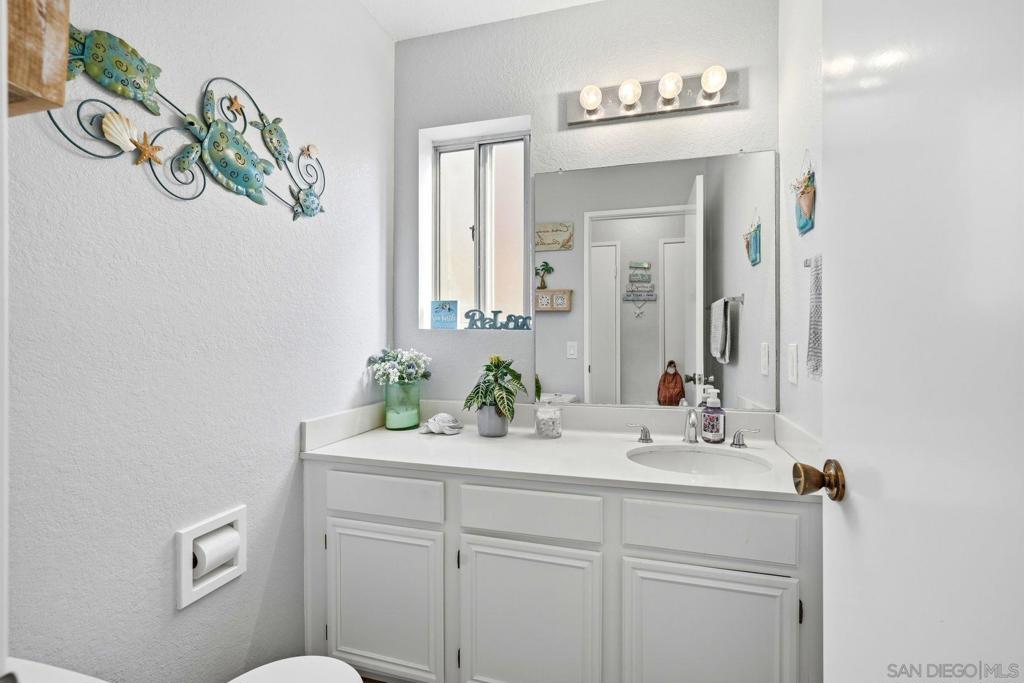 39813 Creative Drive Property Photo 14