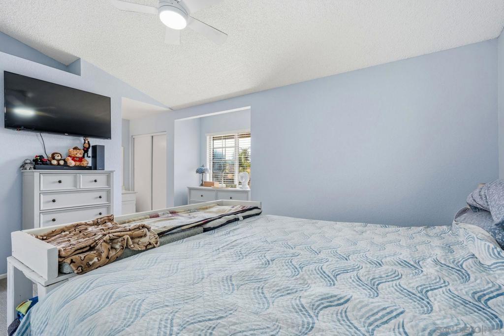 39813 Creative Drive Property Photo 16
