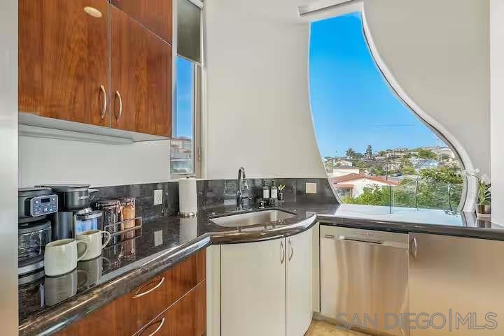 1676 Plum Property Photo 20
